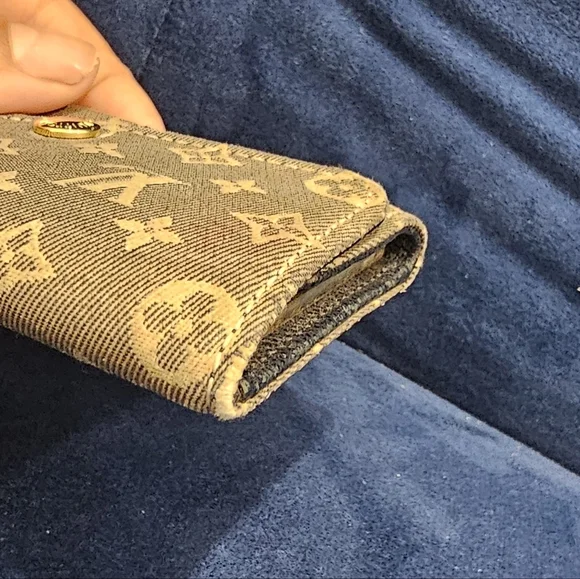 Authentic LOUIS VUITTON Monogram Idylle Multicles 6 Key Case M62992 Navy & Gray - Picture 11 of 13